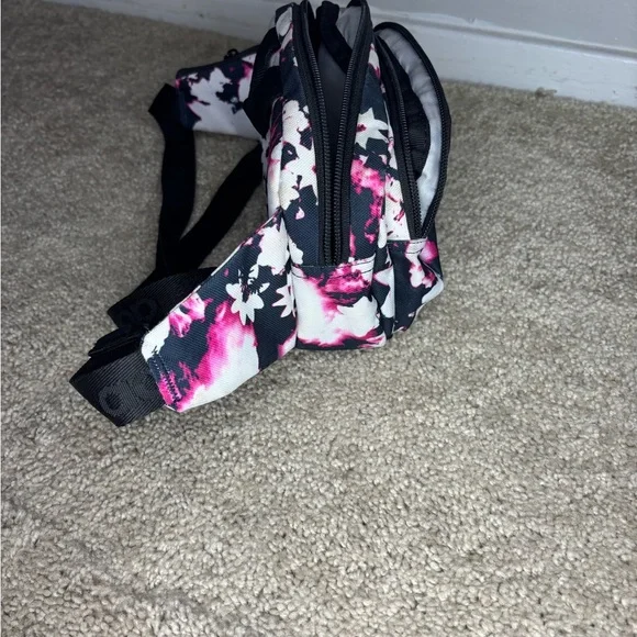 Adidas Floral Waist Bag - Picture 3 of 7